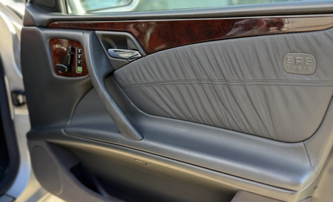 Mercedes-Benz E-320 3.2 Elegance 2000 Gasolina-12