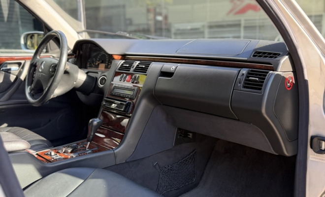 Mercedes-Benz E-320 3.2 Elegance 2000 Gasolina-6