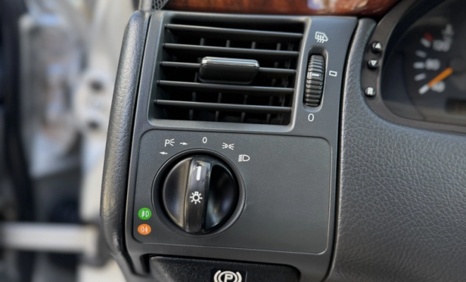 Mercedes-Benz E-320 3.2 Elegance 2000 Gasolina-11