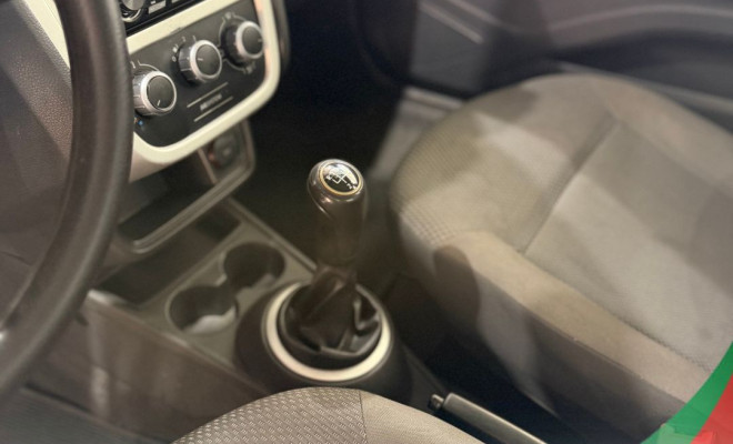 VW - VolksWagen VOYAGE 1.0/1.0 City Mi Total Flex 8V 4p 2011 Flex-3