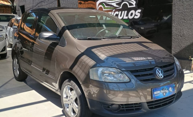 VW - VolksWagen Fox City 1.0 Mi/ 1.0Mi Total Flex 8V 5p 2009 Flex-1