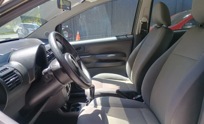 VW - VolksWagen Fox City 1.0 Mi/ 1.0Mi Total Flex 8V 5p 2009 Flex-3