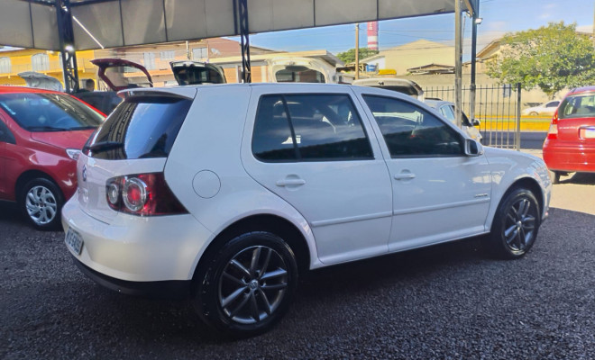 VW - VolksWagen Golf 2.0/2.0 T. Flex Mec.(Black & Silv) 2011 Flex-2