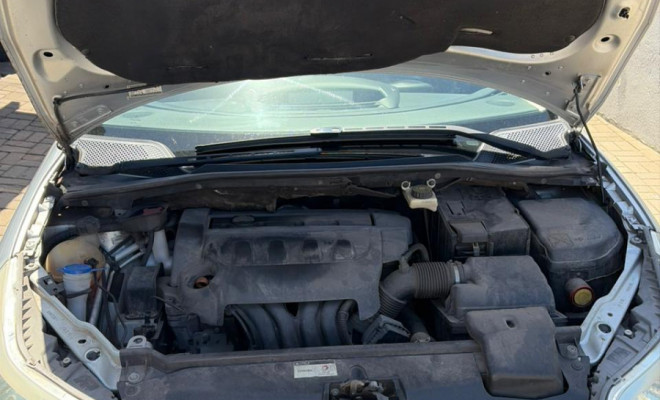 Citroën C4 PALLAS GLX 2.0/ 2.0 Flex Aut. 2011 Flex-6