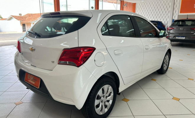 GM - Chevrolet ONIX HATCH LT 1.0 8V FlexPower 5p Mec. 2019 Flex-2