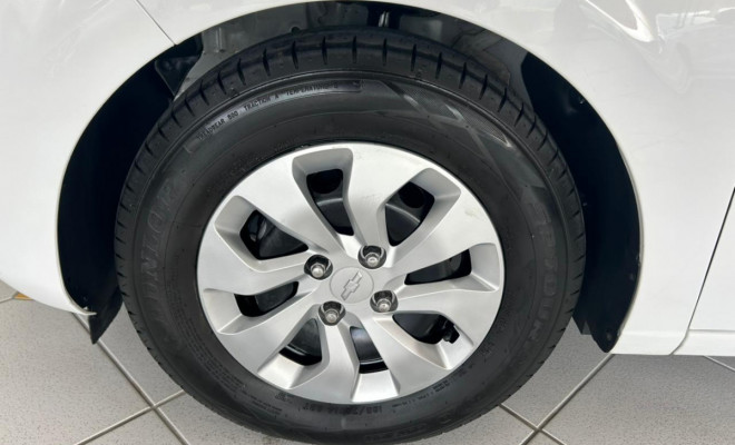 GM - Chevrolet ONIX HATCH LT 1.0 8V FlexPower 5p Mec. 2019 Flex-12