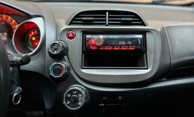 Honda Fit LX 1.4/ 1.4 Flex 8V/16V 5p Aut. 2011 Flex-8