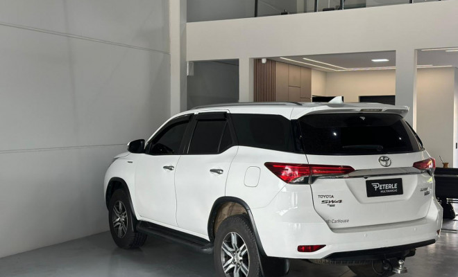 Toyota Hilux SW4 SRV 4x2 2.7 Flex 16V Aut. 2019 Flex-2