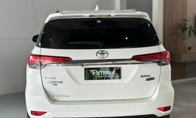 Toyota Hilux SW4 SRV 4x2 2.7 Flex 16V Aut. 2019 Flex-12