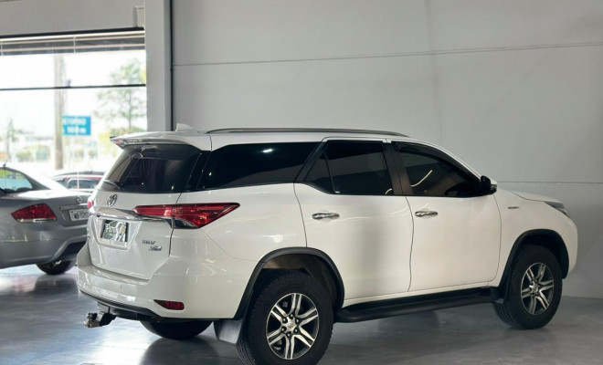 Toyota Hilux SW4 SRV 4x2 2.7 Flex 16V Aut. 2019 Flex-13