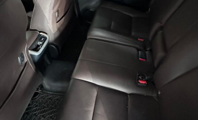 Toyota Hilux SW4 SRV 4x2 2.7 Flex 16V Aut. 2019 Flex-17