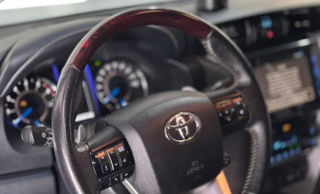 Toyota Hilux SW4 SRV 4x2 2.7 Flex 16V Aut. 2019 Flex-15