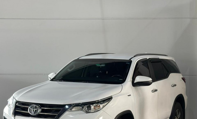 Toyota Hilux SW4 SRV 4x2 2.7 Flex 16V Aut. 2019 Flex-6