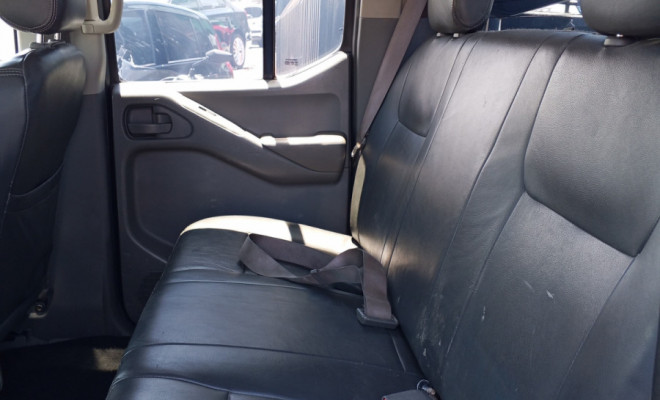 Nissan Frontier SE/SE Strik CD 4x2 2.5 TB Dies. 2011 Diesel-3