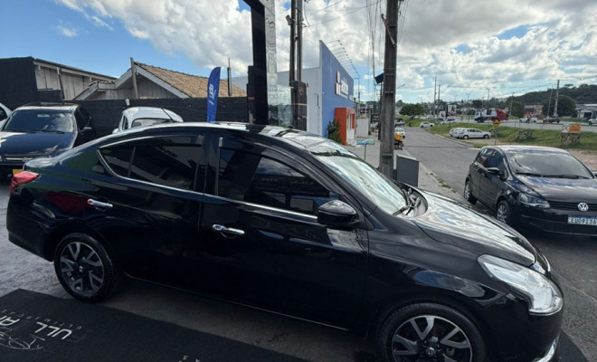 Nissan VERSA UNIQUE 1.6 16V Flex 4p Mec. 2016 Flex-4