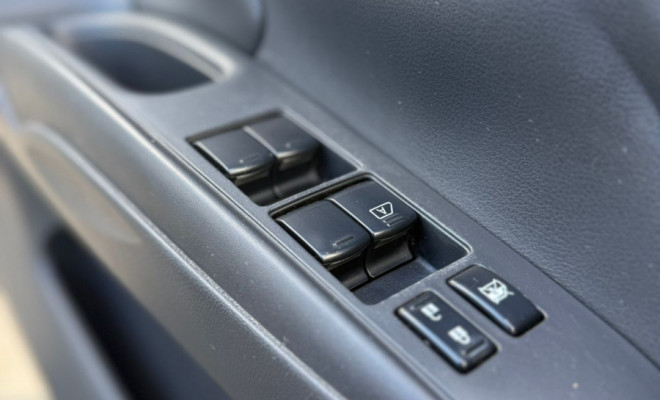 Nissan VERSA UNIQUE 1.6 16V Flex 4p Mec. 2016 Flex-7