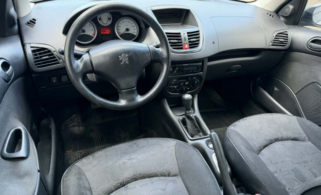 Peugeot 207 XR Sport 1.4 Flex 8V 5p 2010 Flex-5