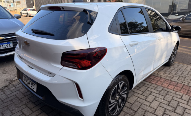 GM - Chevrolet ONIX HATCH LT 1.0 12V Flex 5p Mec. 2025 Flex-2