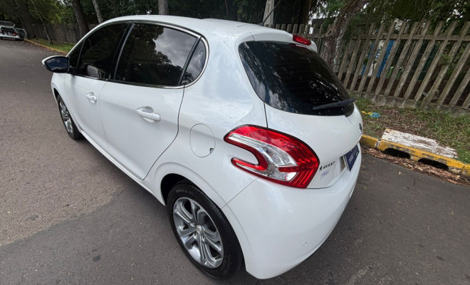 Peugeot 208 Griffe 1.6 Flex 16V 5p Aut. 2015 Flex-9