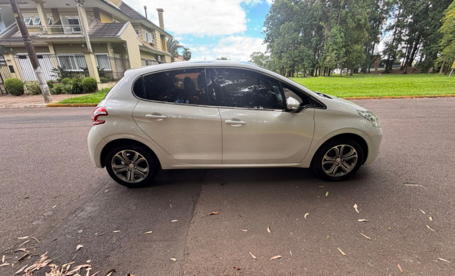 Peugeot 208 Griffe 1.6 Flex 16V 5p Aut. 2015 Flex-5