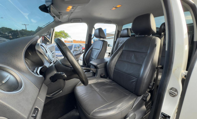 VW - VolksWagen AMAROK High.CD 2.0 16V TDI 4x4 Dies. Aut 2016 Diesel-6