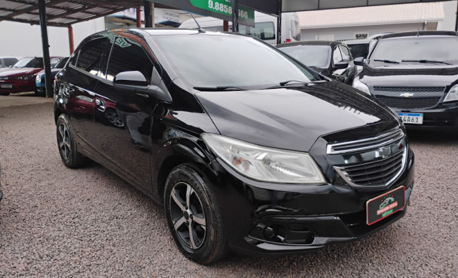 GM - Chevrolet ONIX HATCH LT 1.0 8V FlexPower 5p Mec. 2013 Flex-2