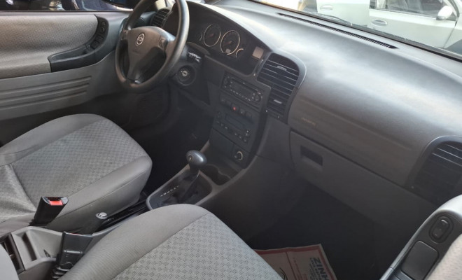 GM - Chevrolet Zafira Expres. 2.0 MPFI FlexPower 5p Automático 2012 Flex-6