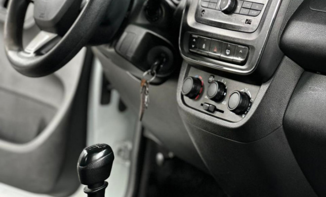 Renault KWID Zen 1.0 Flex 12V 5p Mec. 2024 Flex-5