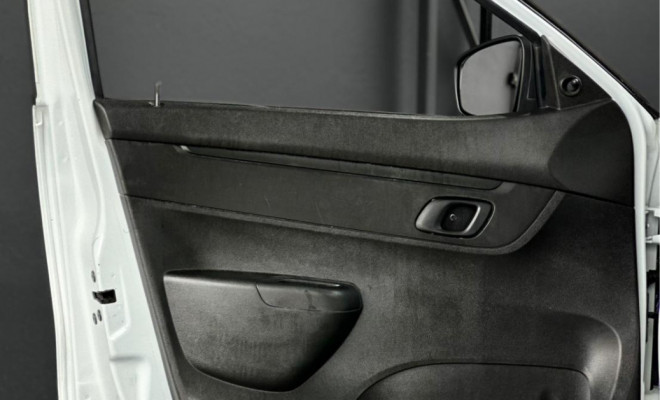 Renault KWID Zen 1.0 Flex 12V 5p Mec. 2024 Flex-11