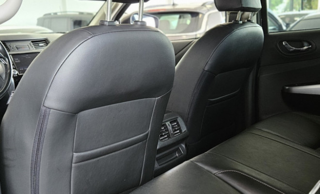 Nissan Frontier XE CD 4x4 2.3 Bi-TB Diesel Aut. 2023 Diesel-13