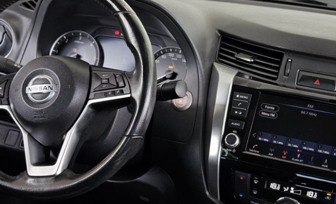 Nissan Frontier XE CD 4x4 2.3 Bi-TB Diesel Aut. 2023 Diesel-8