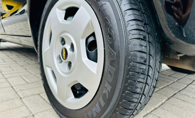 GM - Chevrolet Corsa Hatchback 1.0 MPFI 8V 71cv 5p 2004 Gasolina-9