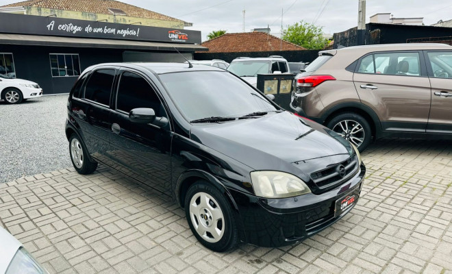 GM - Chevrolet Corsa Hatchback 1.0 MPFI 8V 71cv 5p 2004 Gasolina