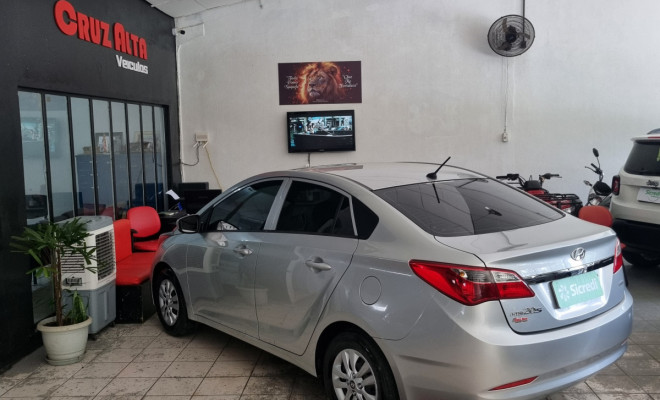 Hyundai HB20S Copa do Mundo 1.0 Flex 12V Mec. 2015 Flex-2