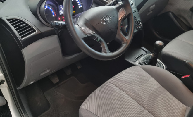 Hyundai HB20S Copa do Mundo 1.0 Flex 12V Mec. 2015 Flex-6