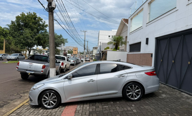 Hyundai AZERA 3.0 V6 24V 4p Aut. 2016 Gasolina-3