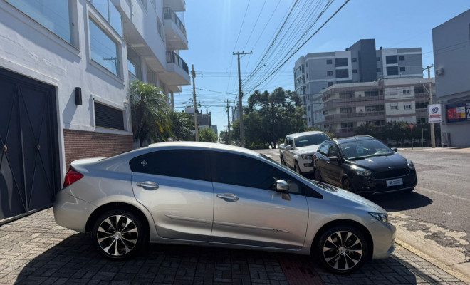 Honda Civic Sedan LXR 2.0 Flexone 16V Aut. 4p 2016 Flex-3