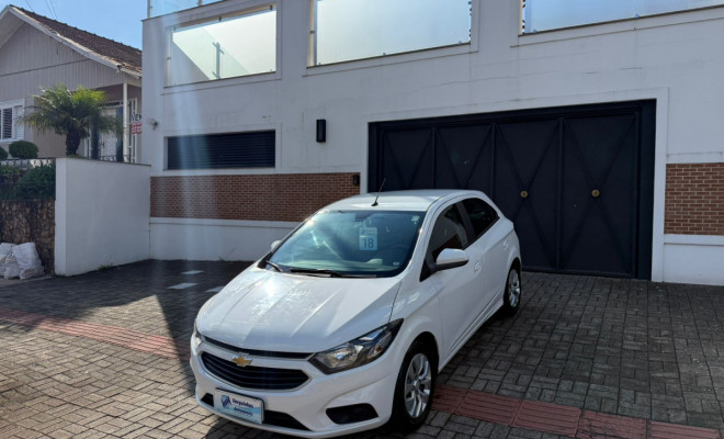 GM - Chevrolet ONIX HATCH LT 1.4 8V FlexPower 5p Mec. 2018 Flex-1