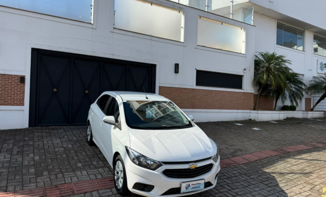 GM - Chevrolet ONIX HATCH LT 1.4 8V FlexPower 5p Mec. 2018 Flex-0