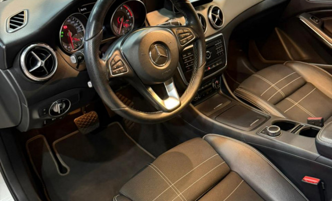 Mercedes-Benz GLA 250 Enduro 2.0 TB 16V 211cv Aut. 2017 Flex-7