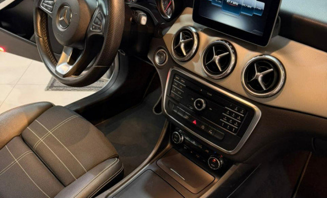 Mercedes-Benz GLA 250 Enduro 2.0 TB 16V 211cv Aut. 2017 Flex-9