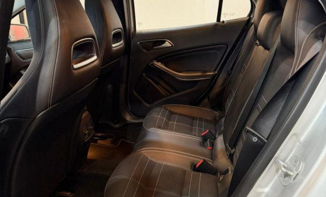 Mercedes-Benz GLA 250 Enduro 2.0 TB 16V 211cv Aut. 2017 Flex-6