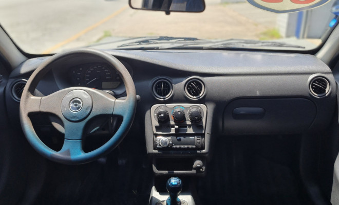 Chevrolet Celta 1.0 Spirit 2005 2 Portas-6