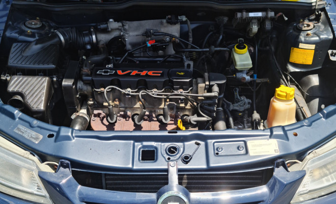 Chevrolet Celta 1.0 Spirit 2005 2 Portas-8