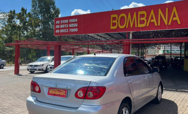 Toyota Corolla XLi 1.6 16V 110cv Mec. 2006 Gasolina-3