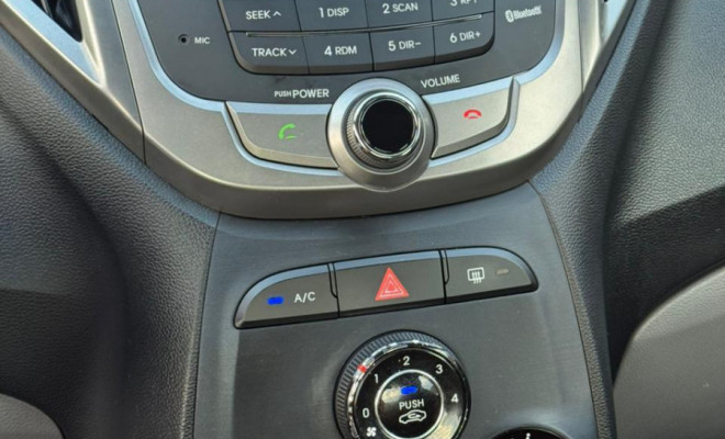 Hyundai HB20S C.Style/C.Plus1.6 Flex 16V Aut. 4p 2015 Flex-8