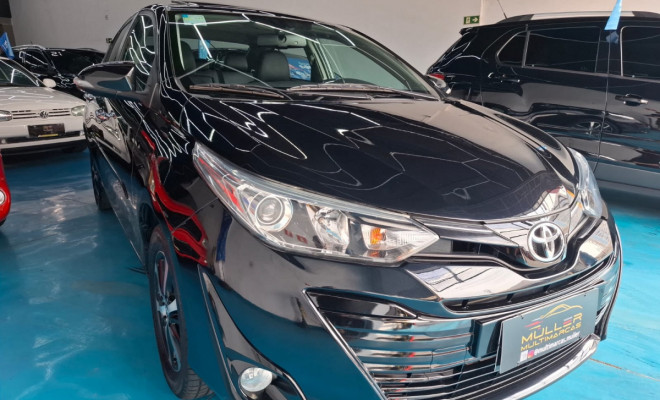 Toyota YARIS XLS Sedan 1.5 Flex 16V 4p Automático 2019 com Teto Solar.
