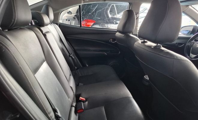 Toyota YARIS XLS Sedan 1.5 Flex 16V 4p Automático 2019 com Teto Solar.-14