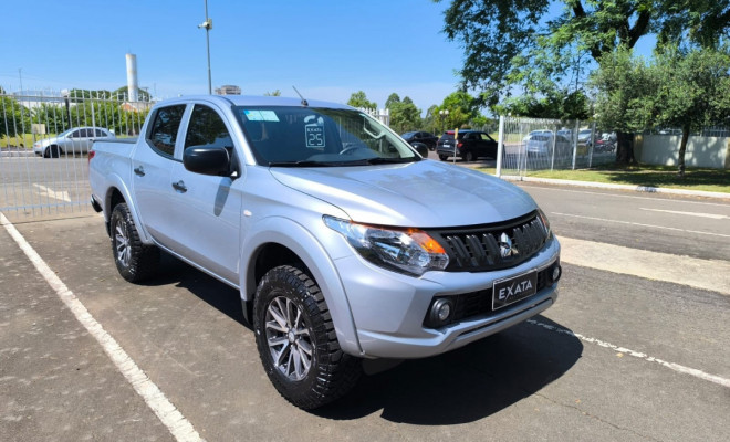 L200 TRITON GLX 2.4 CD 4x4 Manual