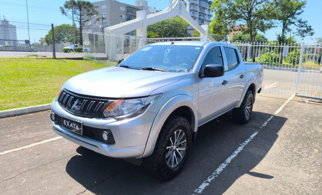 L200 TRITON GLX 2.4 CD 4x4 Manual-1